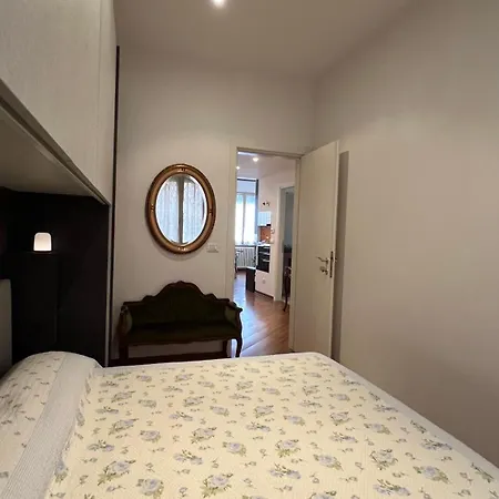 Charming Near Saragozza Appartement Bologne