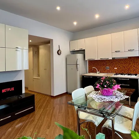 Charming Near Saragozza Apartment