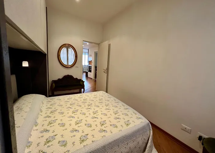 Charming Near Saragozza Lägenhet *