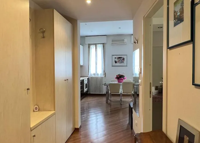 Charming Near Saragozza Lägenhet *