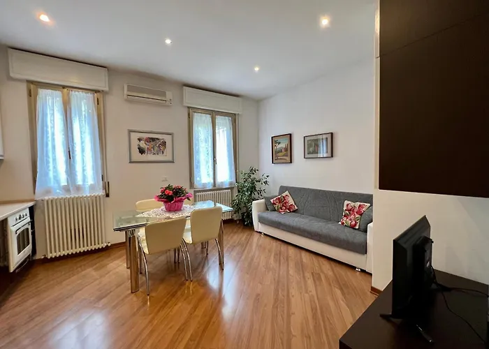 Charming Near Saragozza 博洛尼亚