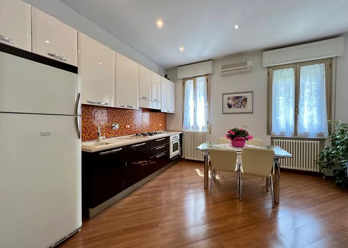 Charming Near Saragozza 博洛尼亚