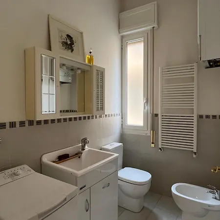 Charming Near Saragozza Apartment *