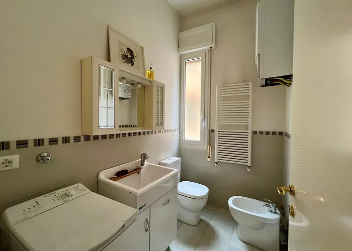 Charming Near Saragozza 볼로냐